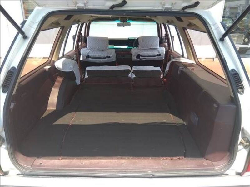CROWN WAGON