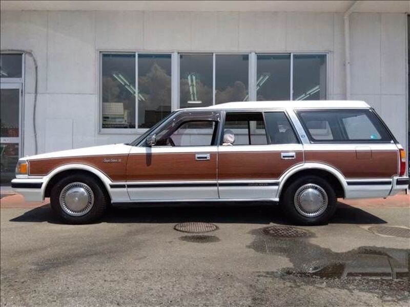 CROWN WAGON