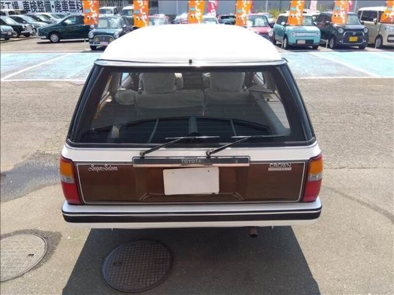 CROWN WAGON