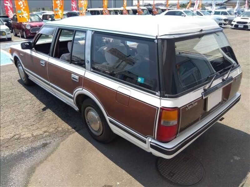 CROWN WAGON