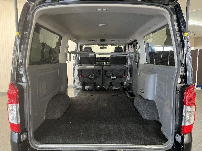 NV350 CARAVAN
