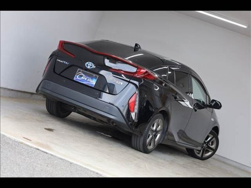PRIUS PHV