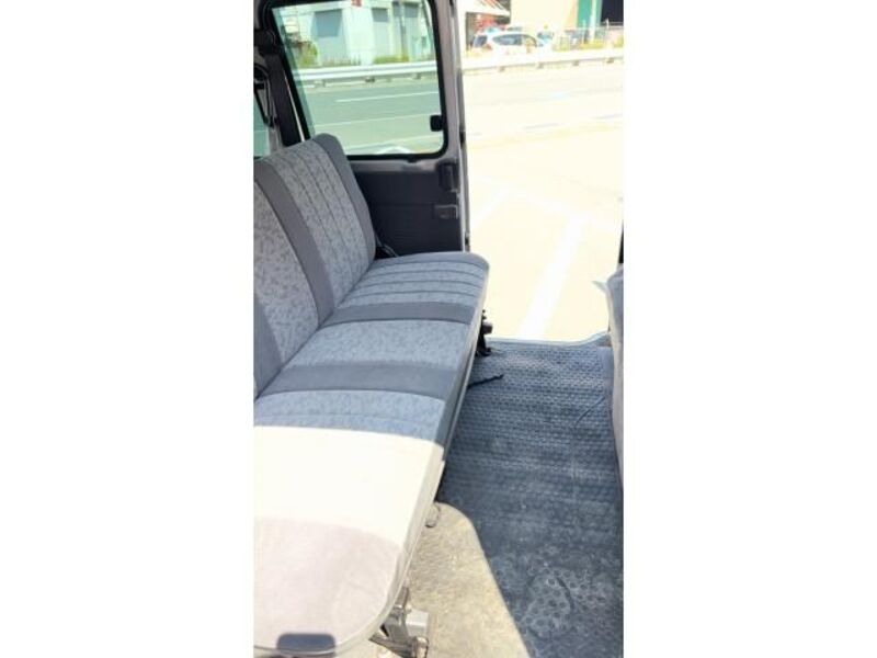 BONGO VAN
