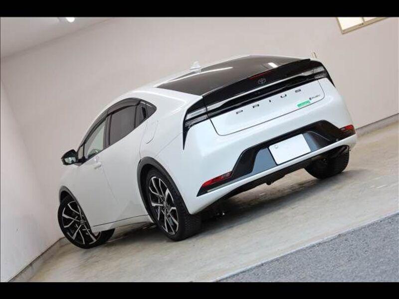 PRIUS PHV
