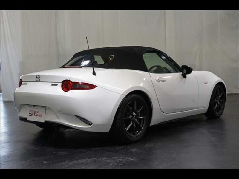 ROADSTER