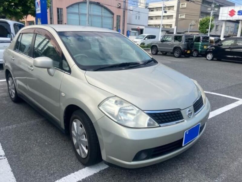 NISSAN LATIO