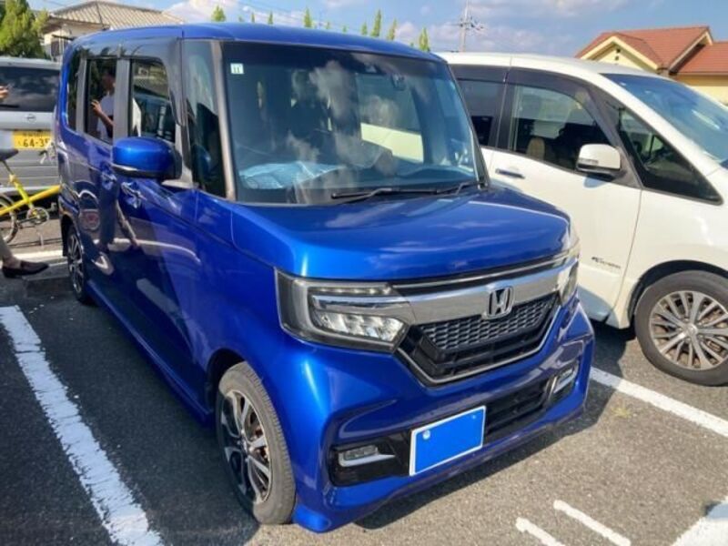 N BOX CUSTOM