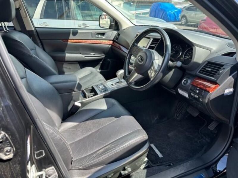 LEGACY OUTBACK