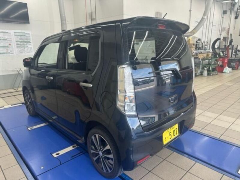 WAGON R