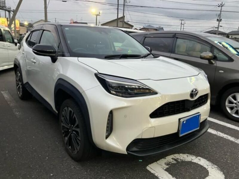 YARIS CROSS-0