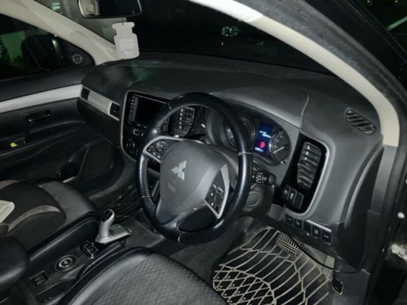 OUTLANDER PHEV