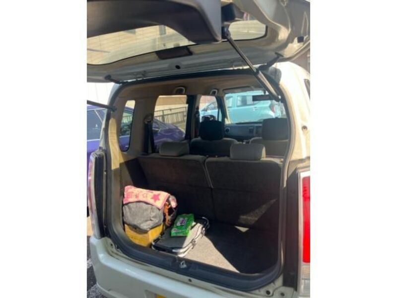WAGON R