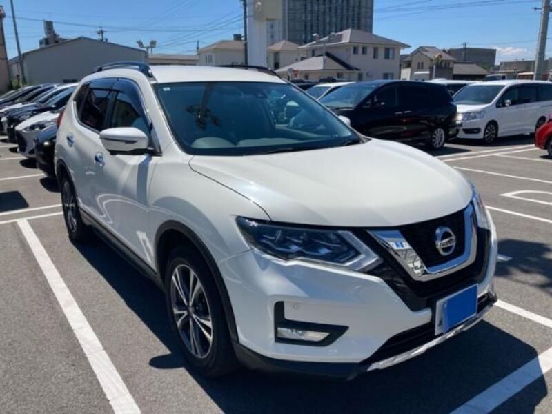 X-TRAIL-0