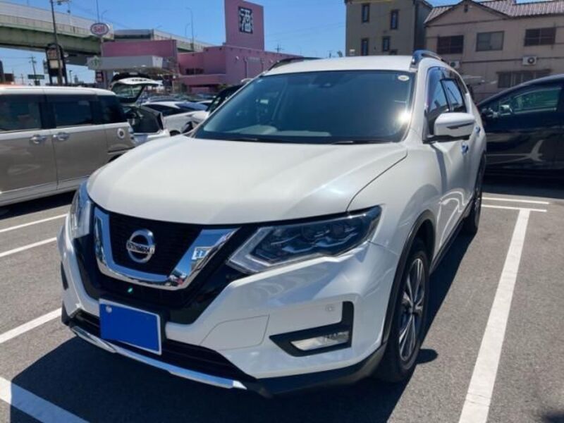 X-TRAIL