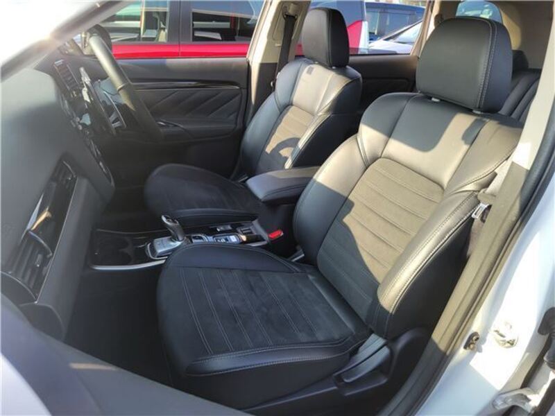OUTLANDER PHEV