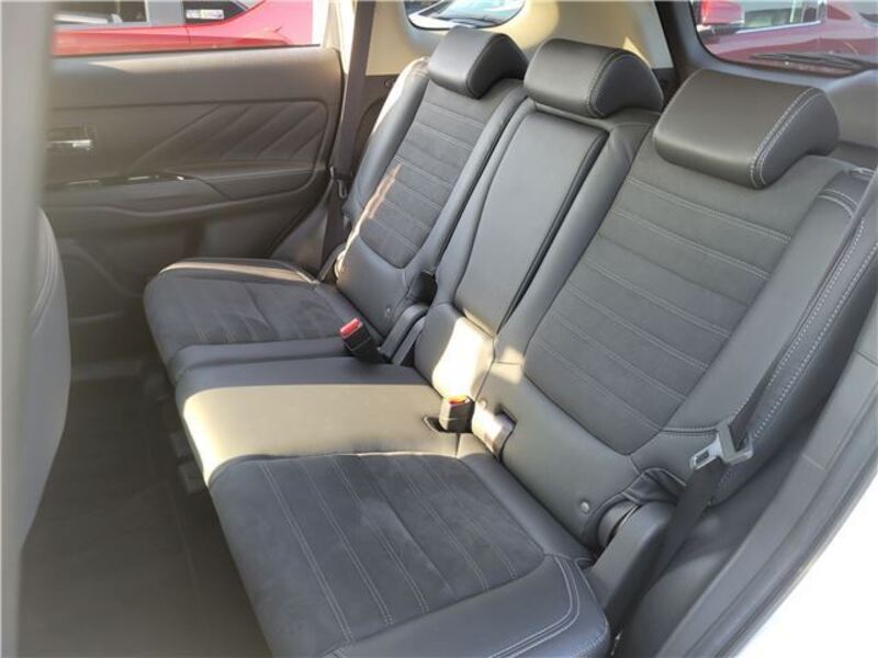 OUTLANDER PHEV