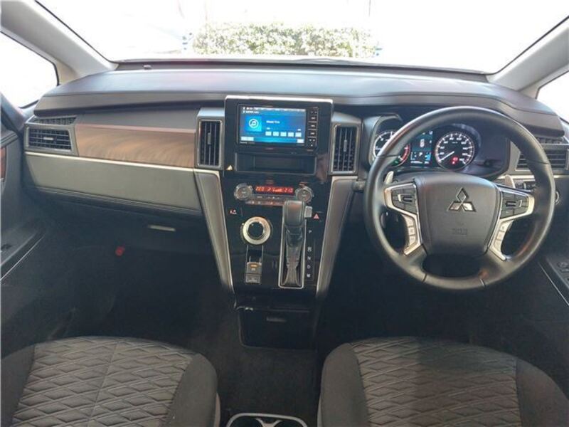 DELICA D5