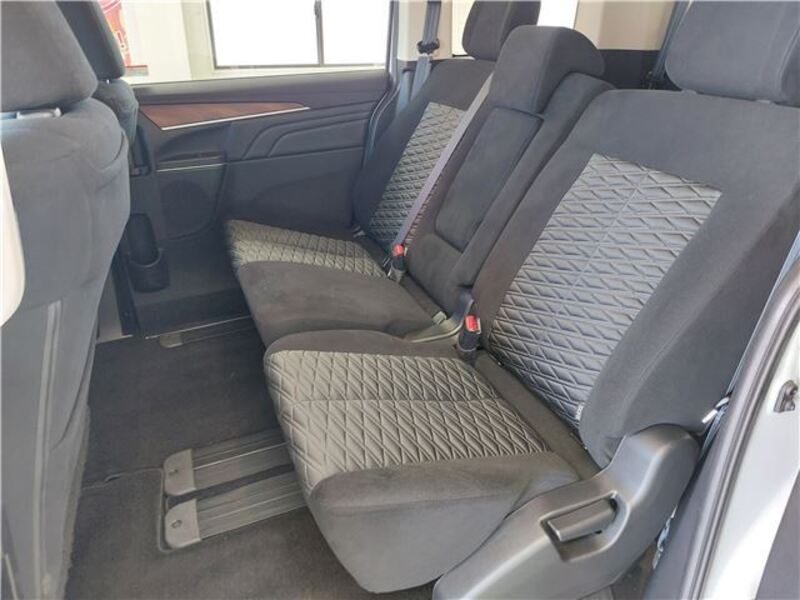 DELICA D5