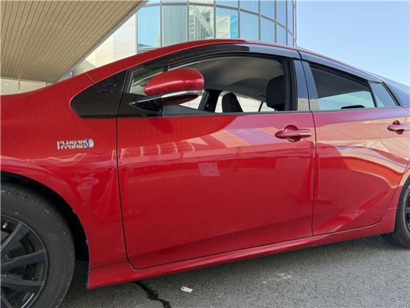 PRIUS PHV