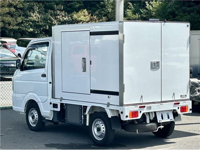 CARRY TRUCK