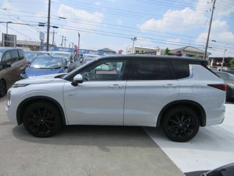 OUTLANDER