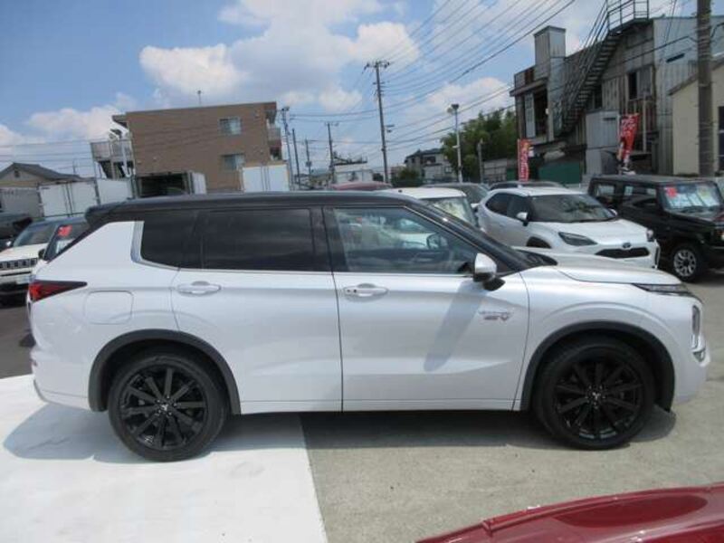 OUTLANDER