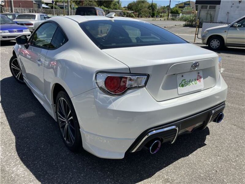 86