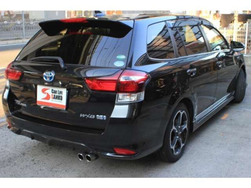 COROLLA FIELDER