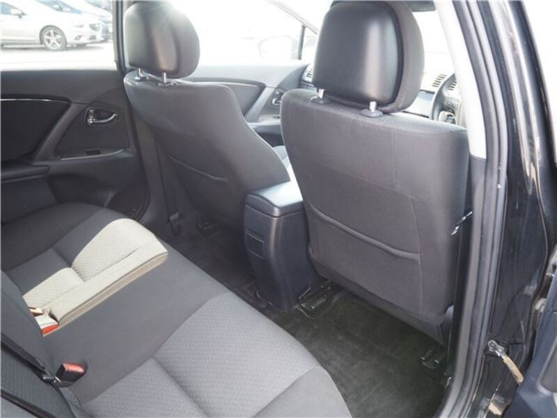 AVENSIS WAGON