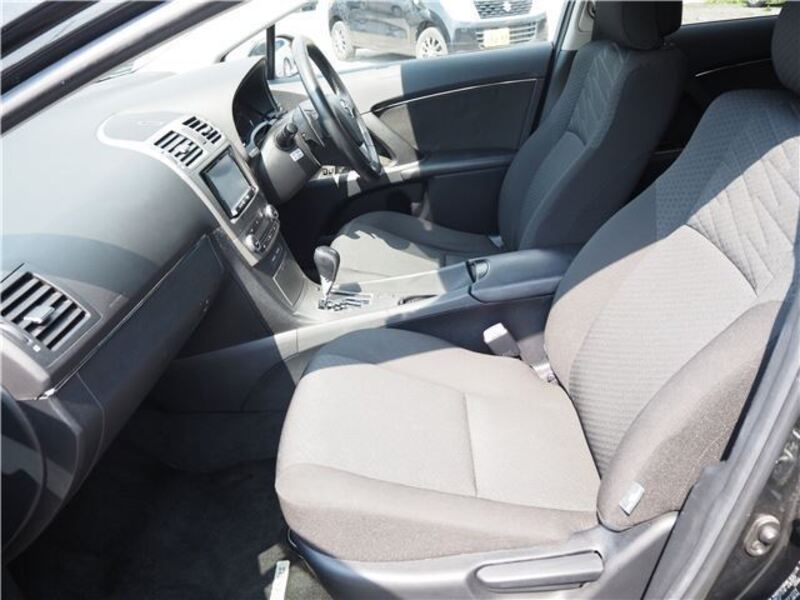 AVENSIS WAGON