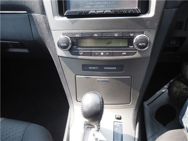 AVENSIS WAGON