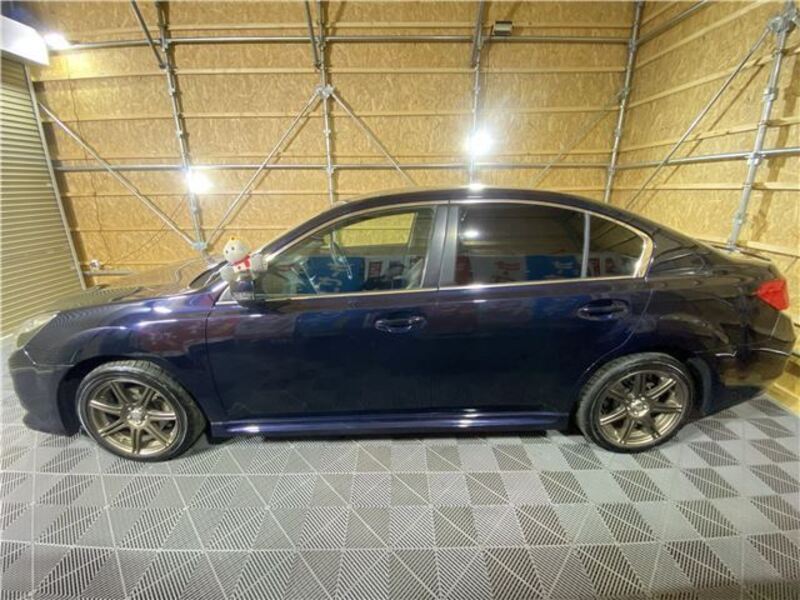 LEGACY B4