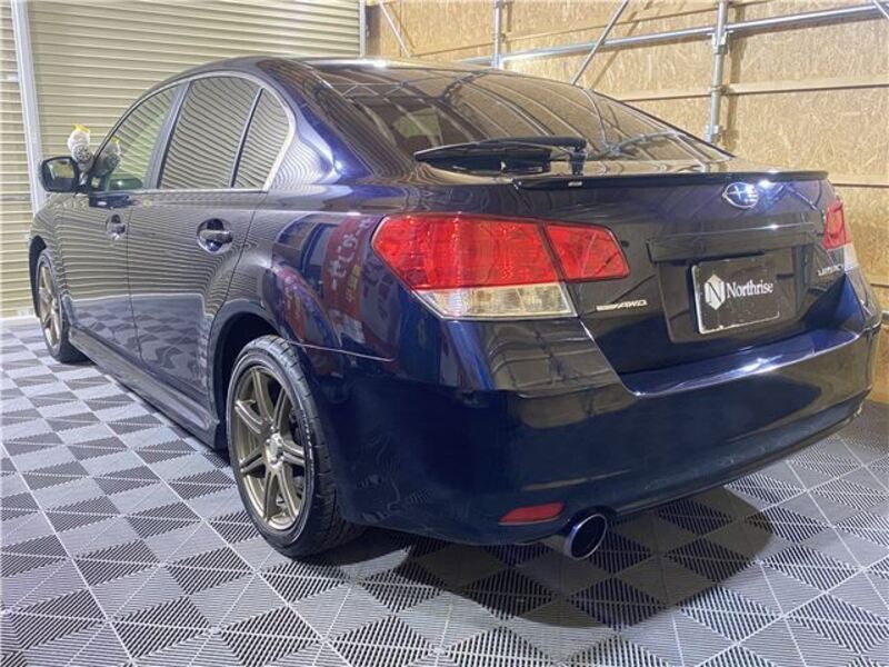 LEGACY B4