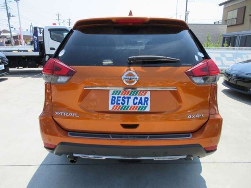 X-TRAIL