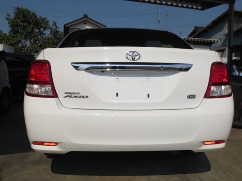 COROLLA AXIO