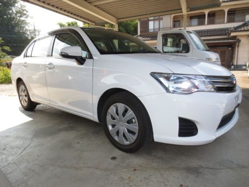 COROLLA AXIO