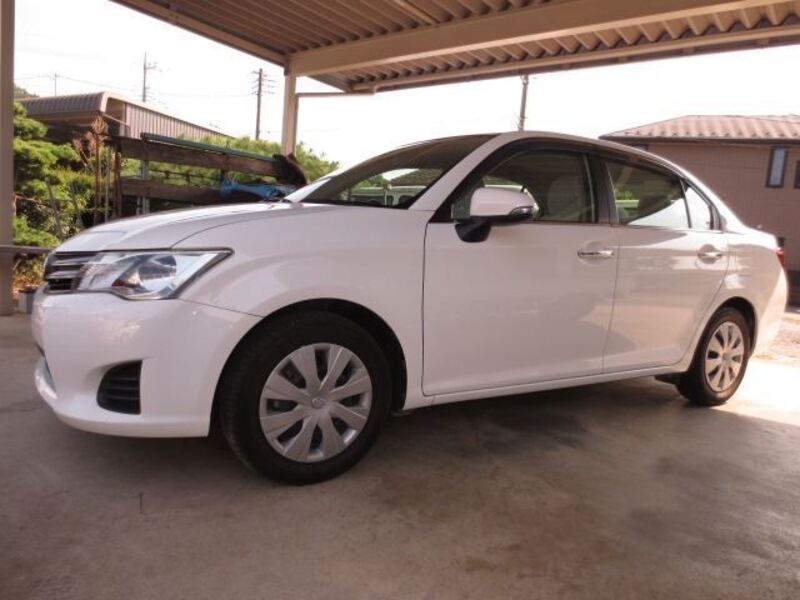 COROLLA AXIO
