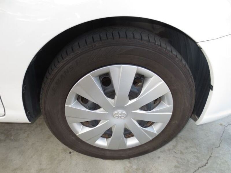 COROLLA AXIO