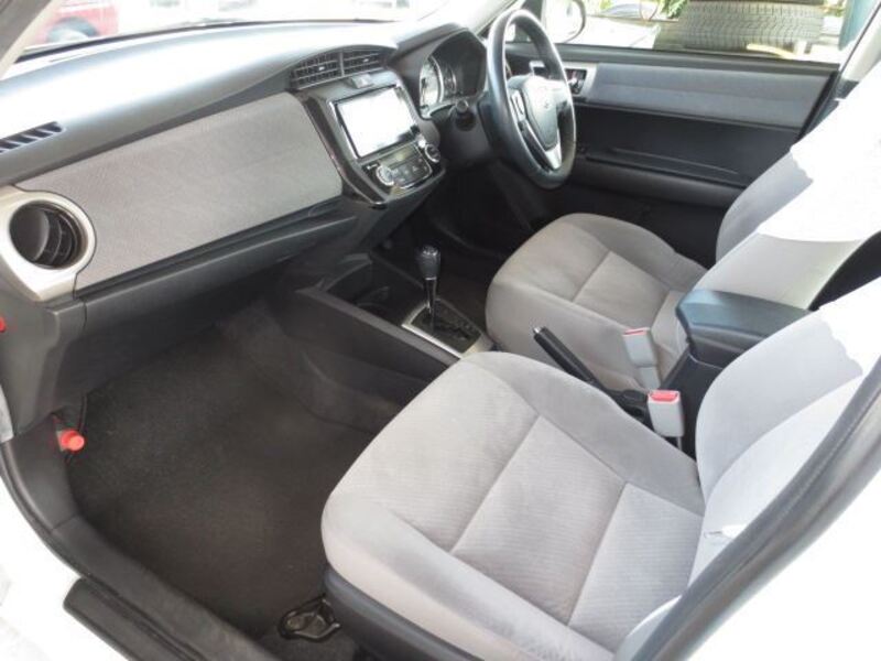 COROLLA AXIO