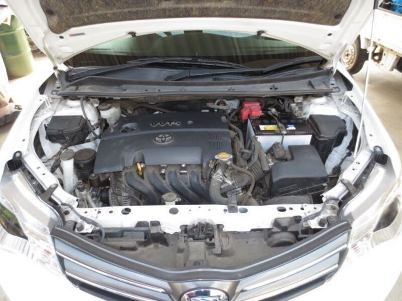 COROLLA AXIO