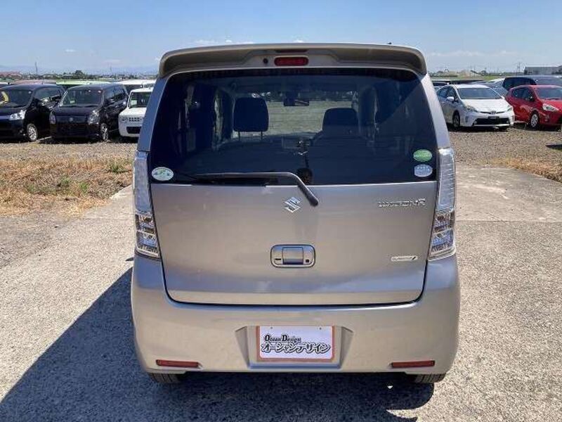 WAGON R