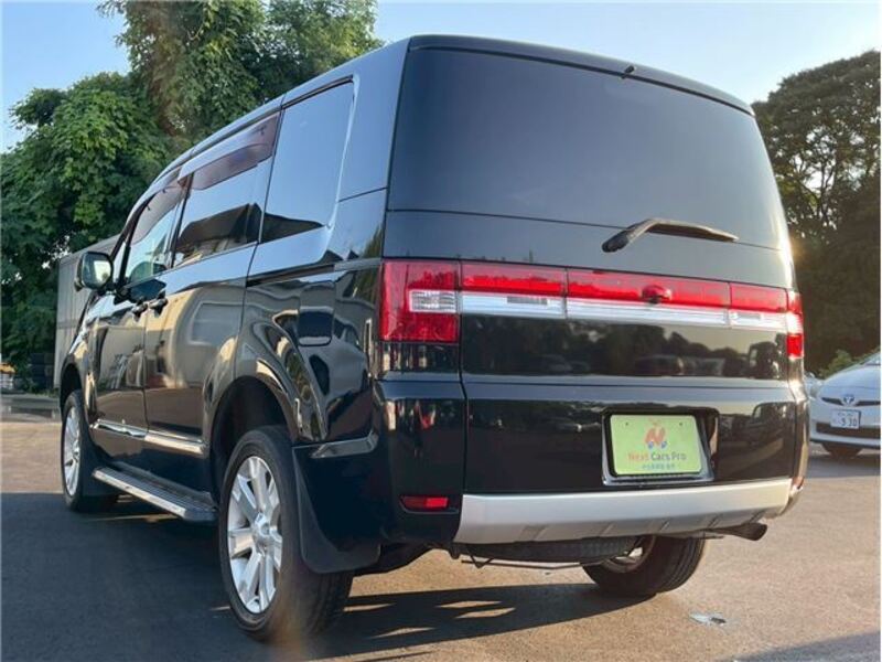 DELICA D5