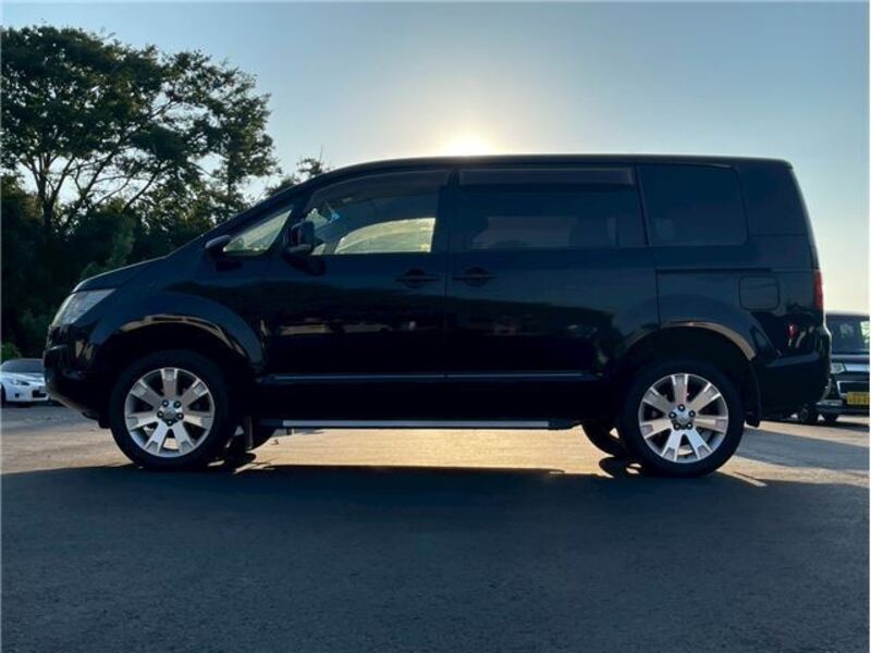 DELICA D5