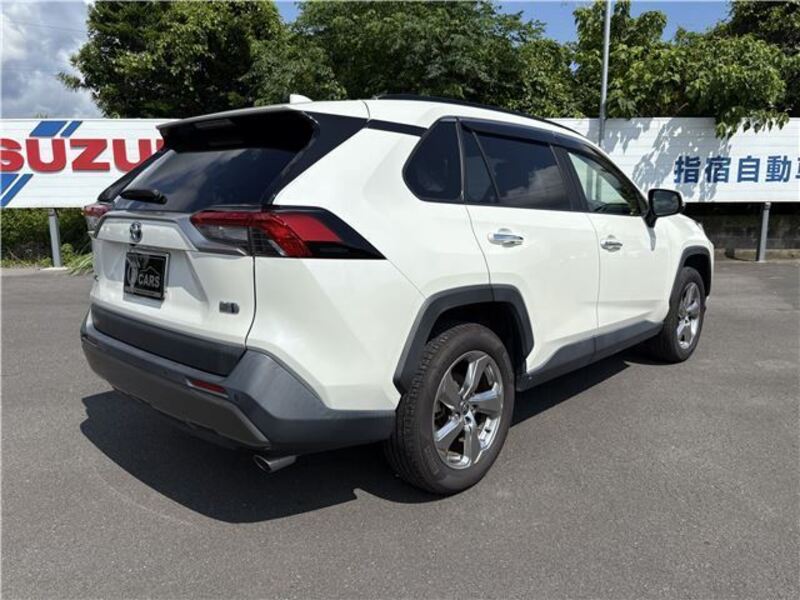 RAV4