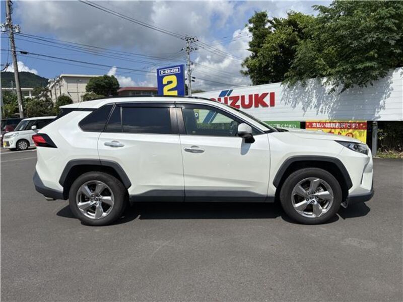 RAV4