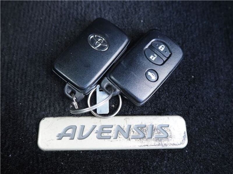 AVENSIS WAGON