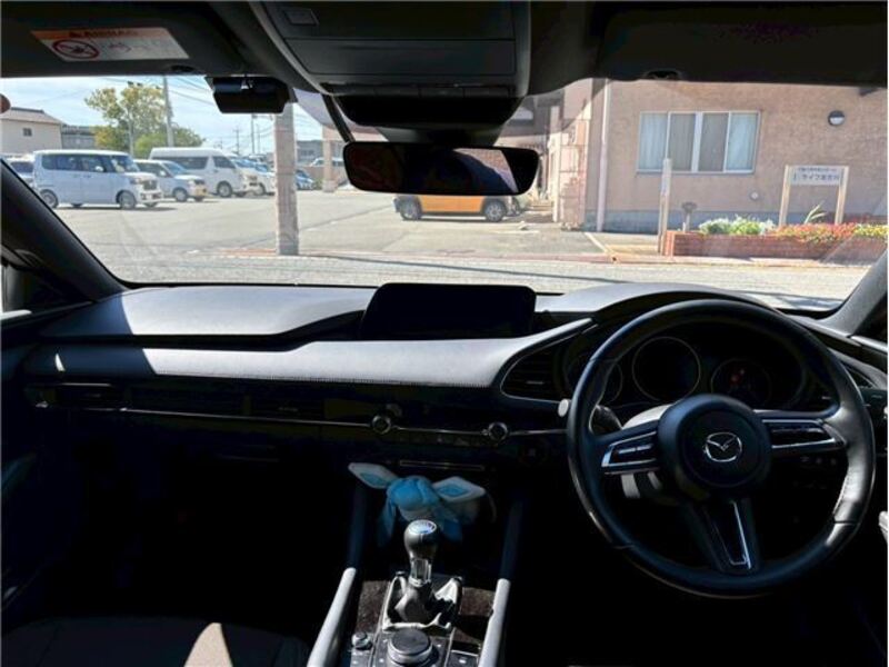 MAZDA3