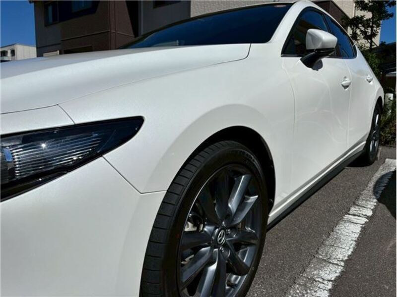 MAZDA3