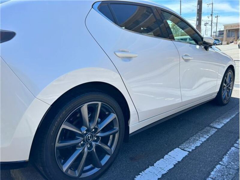 MAZDA3