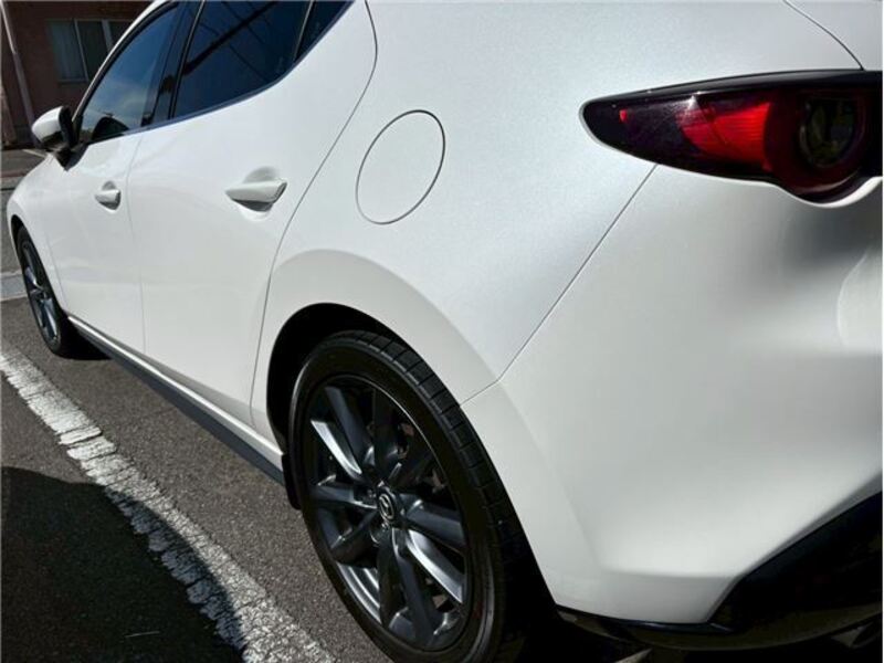 MAZDA3